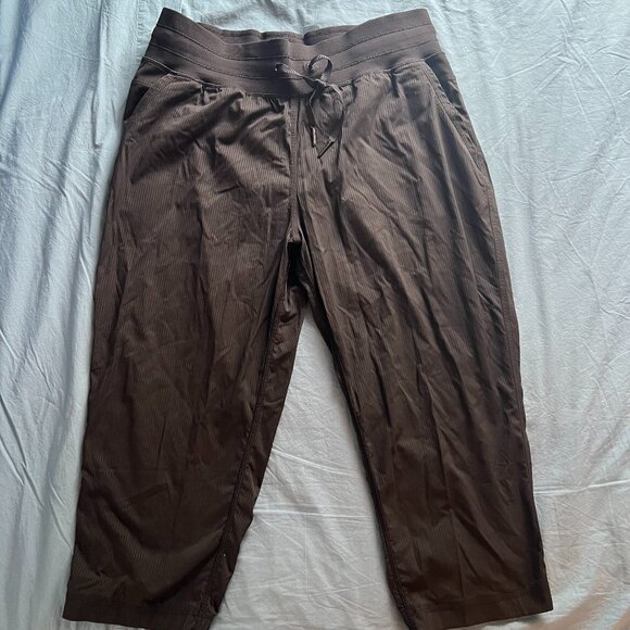 Lululemon Dance Studio Crop Pants in Black - Picture 1 of 6